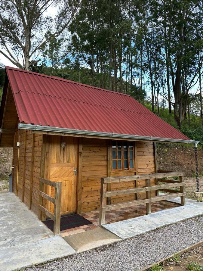 Pousada Pedra Da Mata Chales Na Montanha Munhoz Екстериор снимка