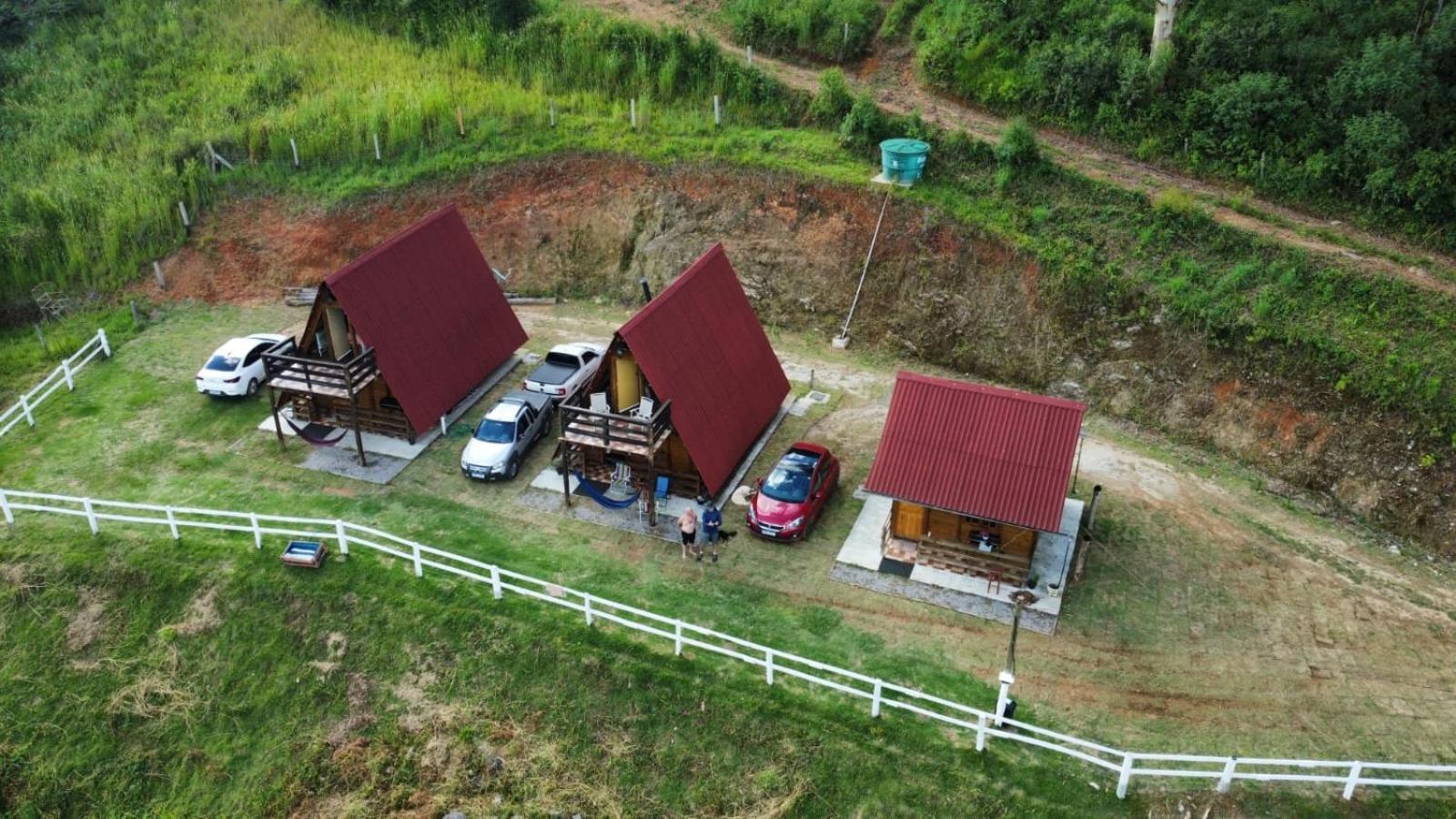 Pousada Pedra Da Mata Chales Na Montanha Munhoz Екстериор снимка